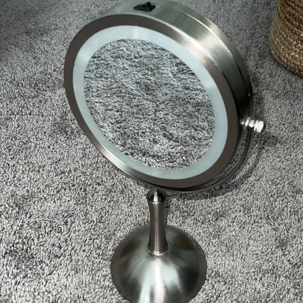 Ovente Dual Sided LED Lighted Mirror, Stainless Steel